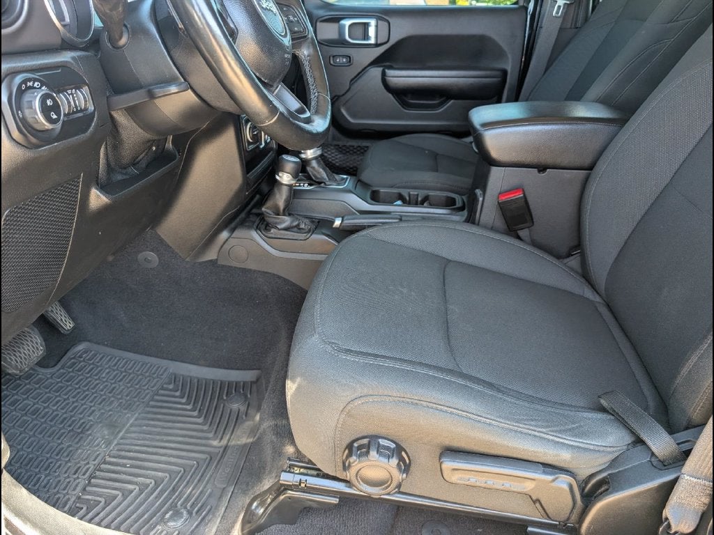 2021 Jeep Gladiator Willys 4x4