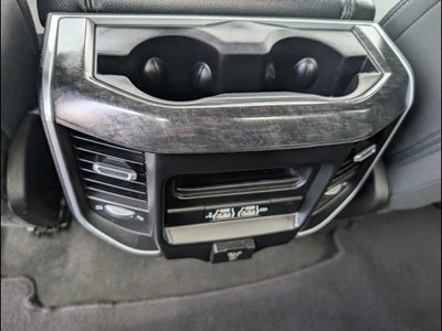 2020 RAM 1500 Big Horn Quad Cab 4x2 6'4" Box
