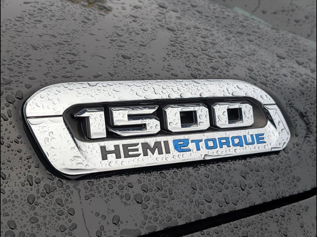 2023 RAM 1500 Big Horn Crew Cab 4x2 5'7" Box