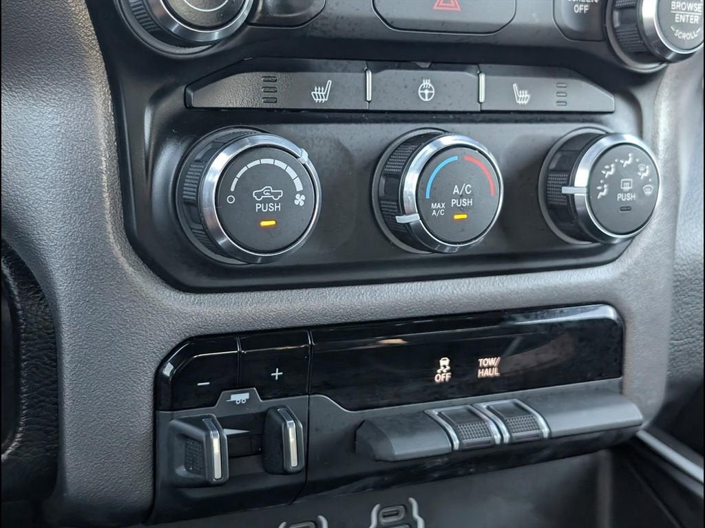 2023 RAM 1500 Big Horn Quad Cab 4x4 6'4" Box