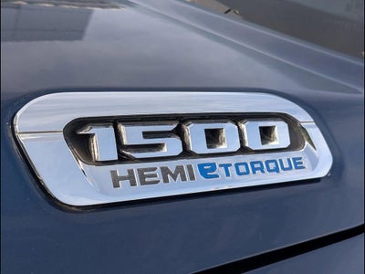 2022 RAM 1500 Big Horn Crew Cab 4x4 5'7" Box