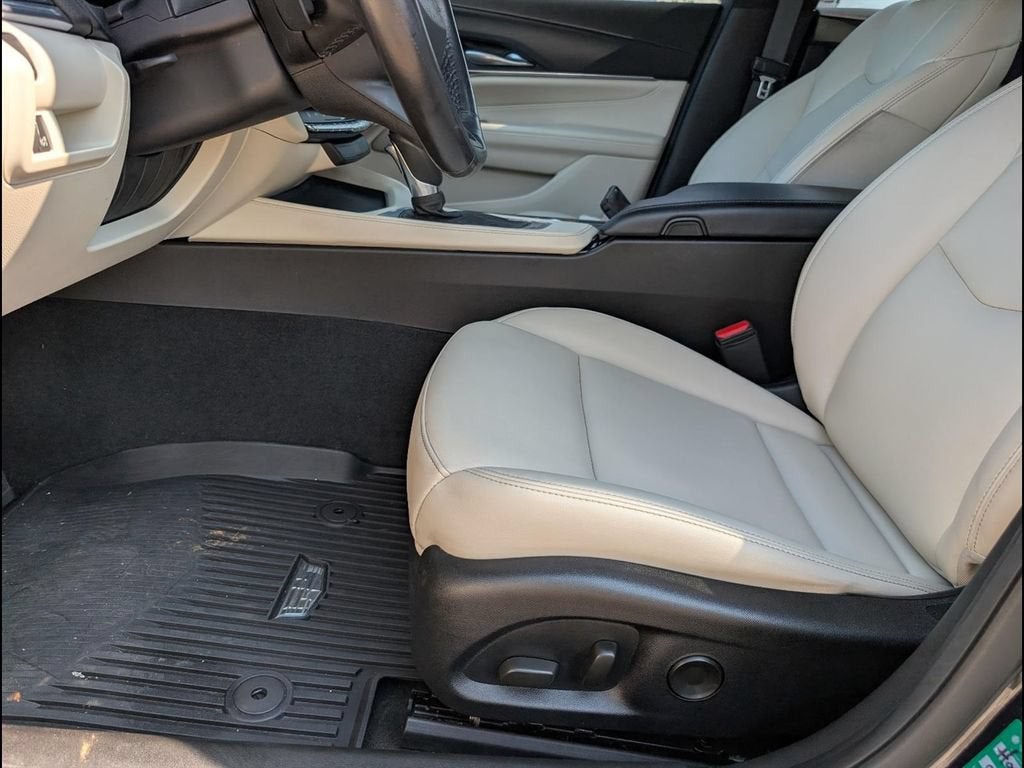 2021 Cadillac CT4 Luxury