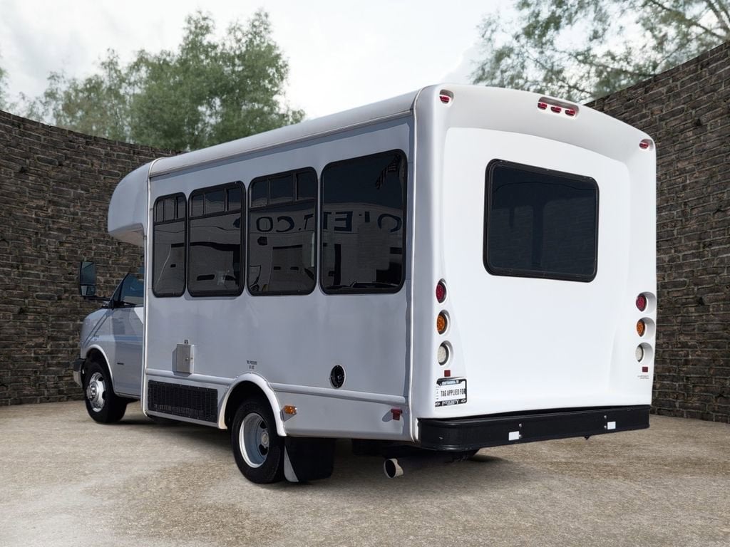 2015 Chevrolet Express Cutaway 3500 Diesel