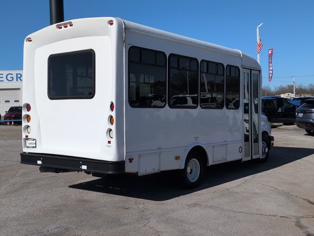2015 Chevrolet Express Cutaway 3500 Diesel