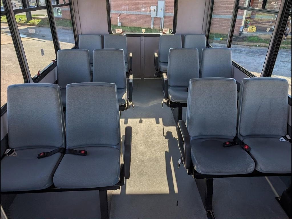 2015 Chevrolet Express Cutaway 3500 Diesel