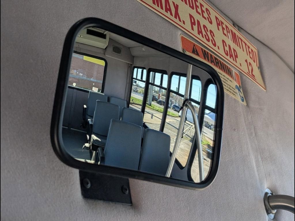 2015 Chevrolet Express Cutaway 3500 Diesel