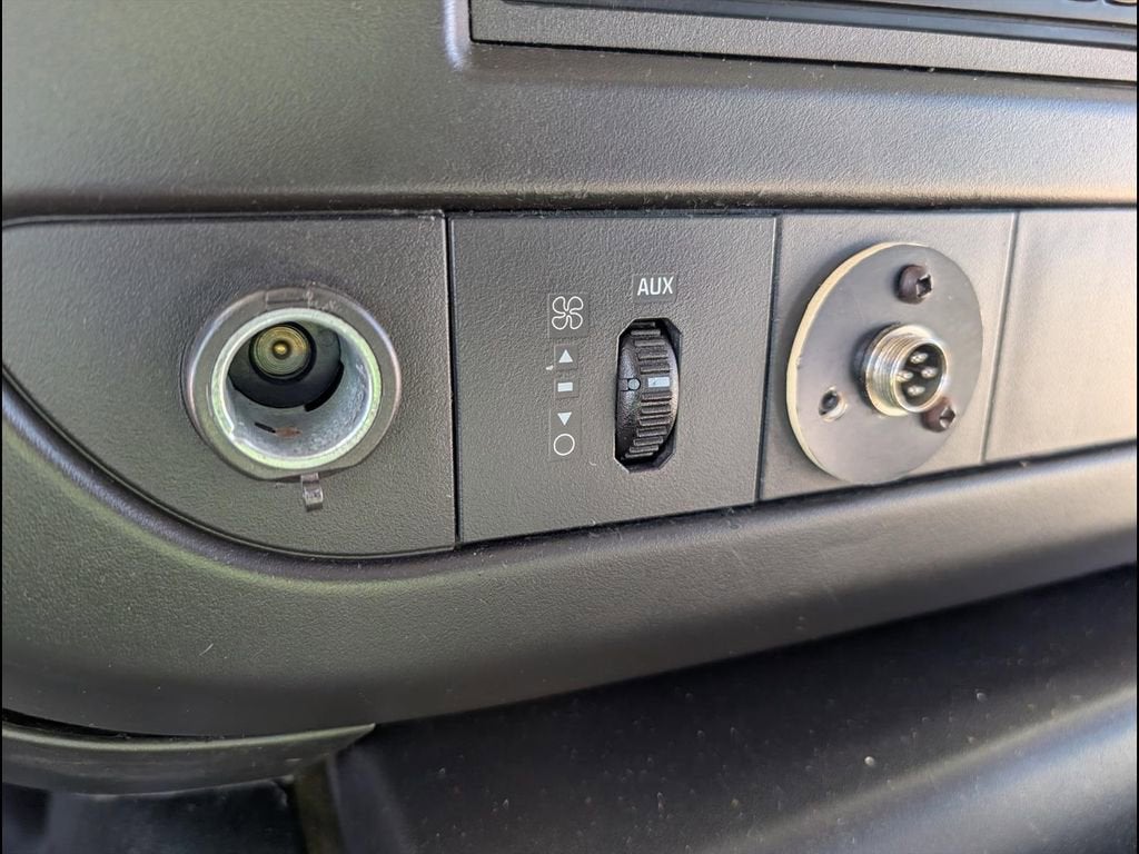 2015 Chevrolet Express Cutaway 3500 Diesel