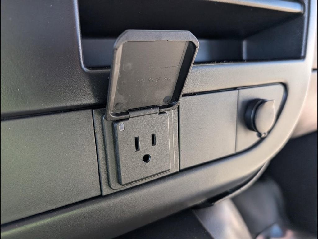 2015 Chevrolet Express Cutaway 3500 Diesel