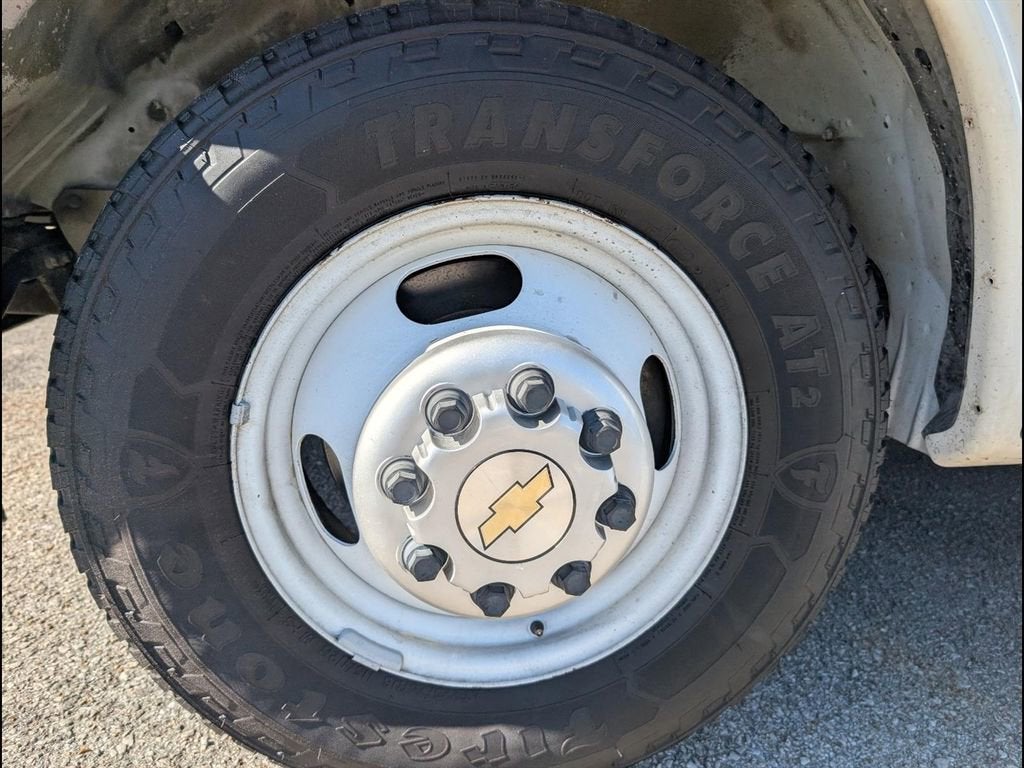 2015 Chevrolet Express Cutaway 3500 Diesel