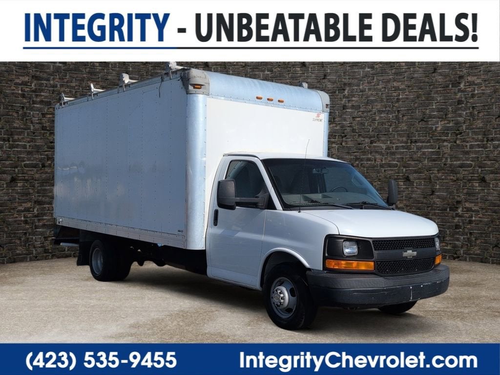 2016 Chevrolet Express Cutaway 3500 3500