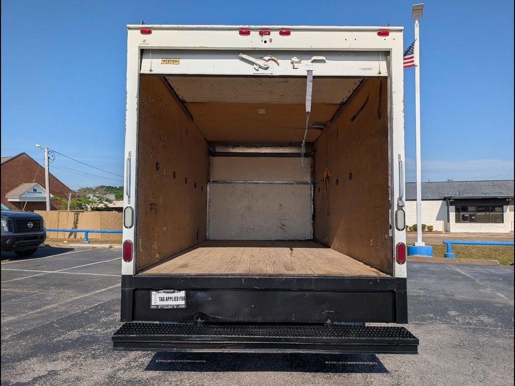 2016 Chevrolet Express Cutaway 3500 3500