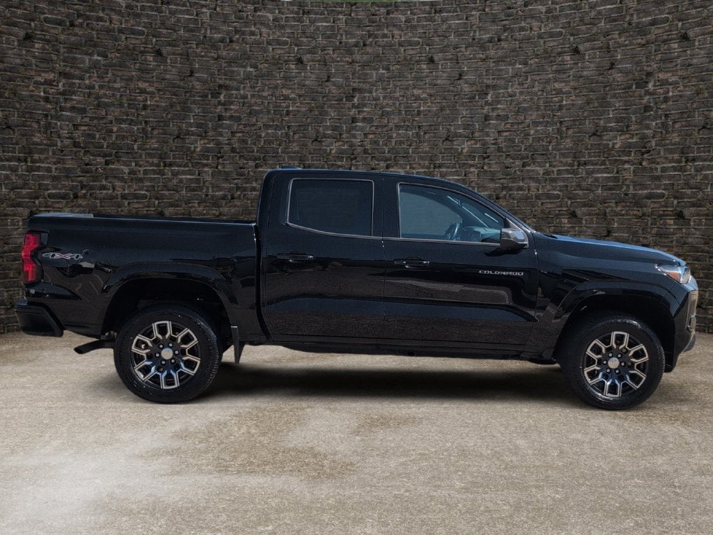 2023 Chevrolet Colorado 4WD LT