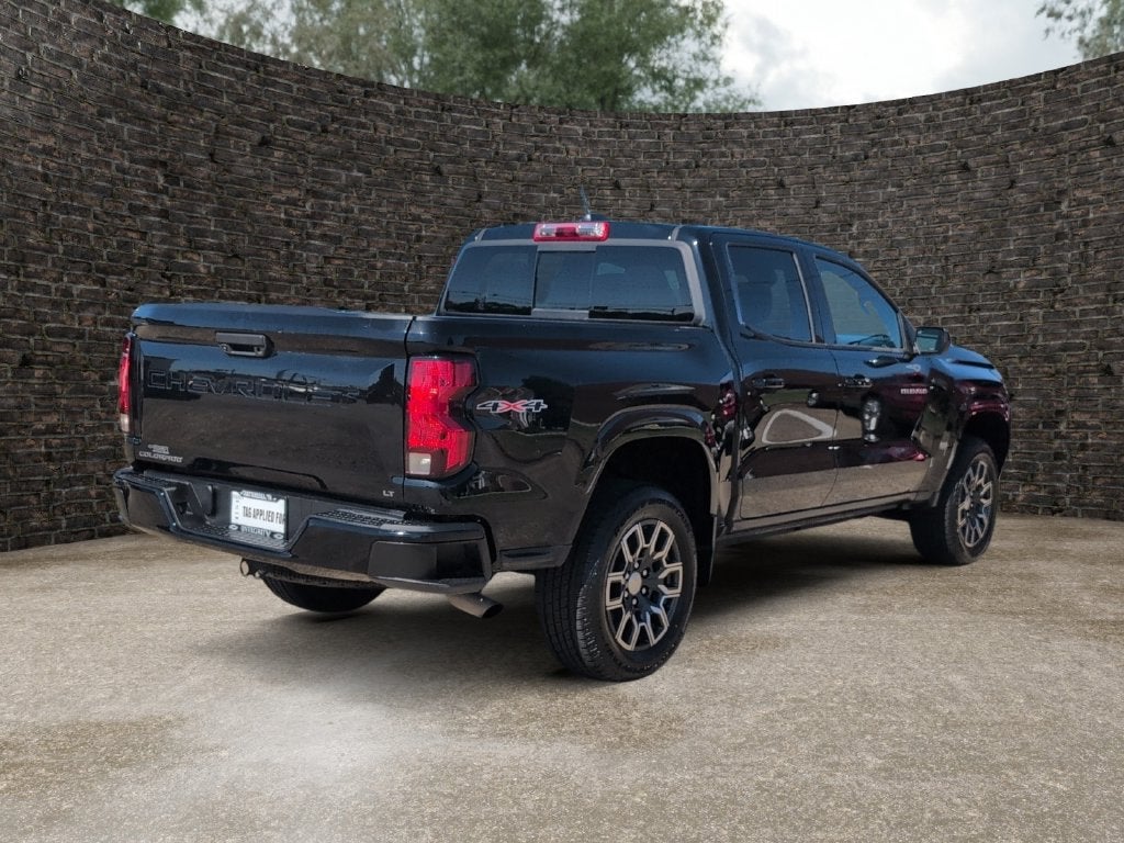 2023 Chevrolet Colorado 4WD LT