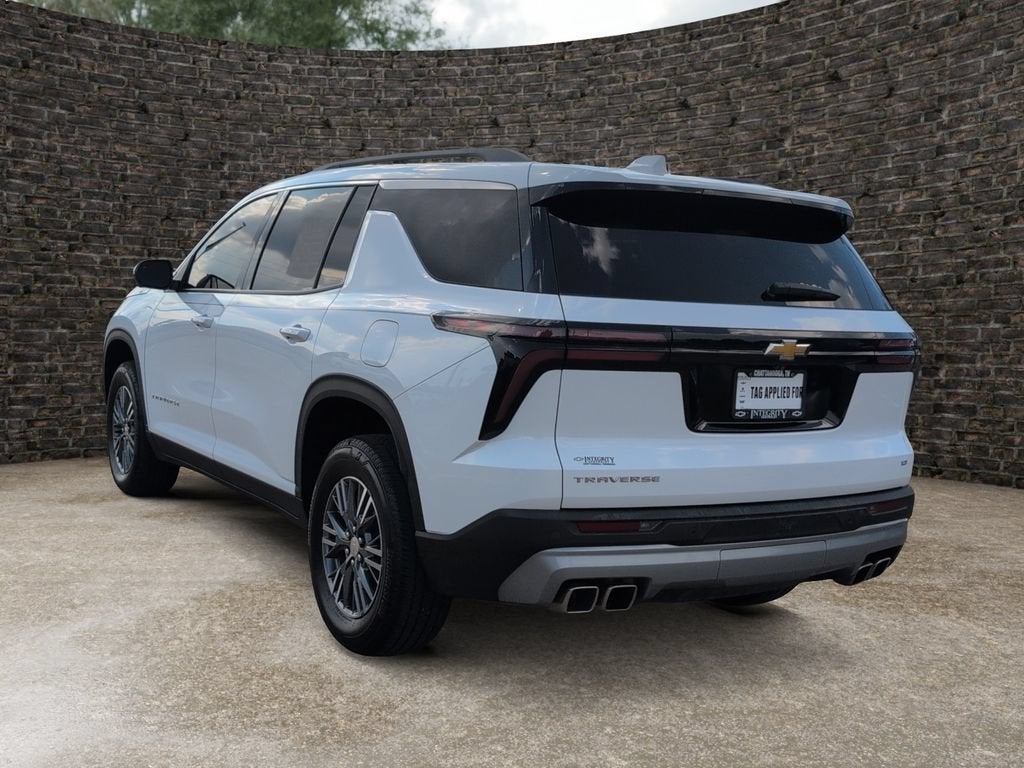 2024 Chevrolet Traverse LT