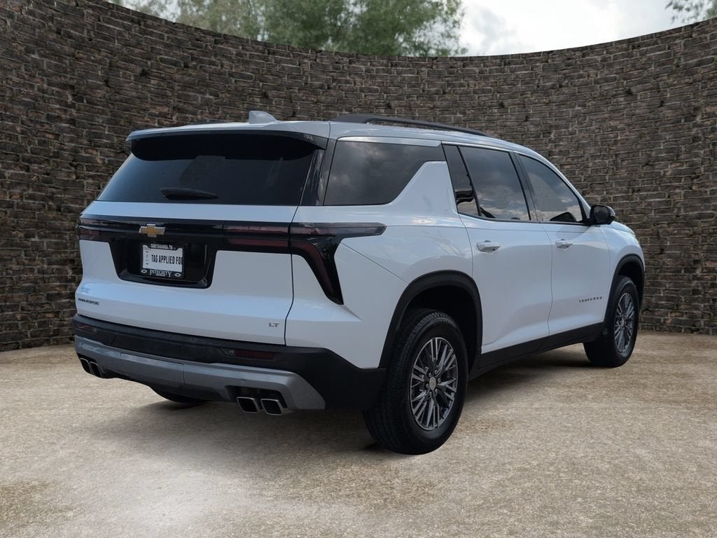 2024 Chevrolet Traverse LT