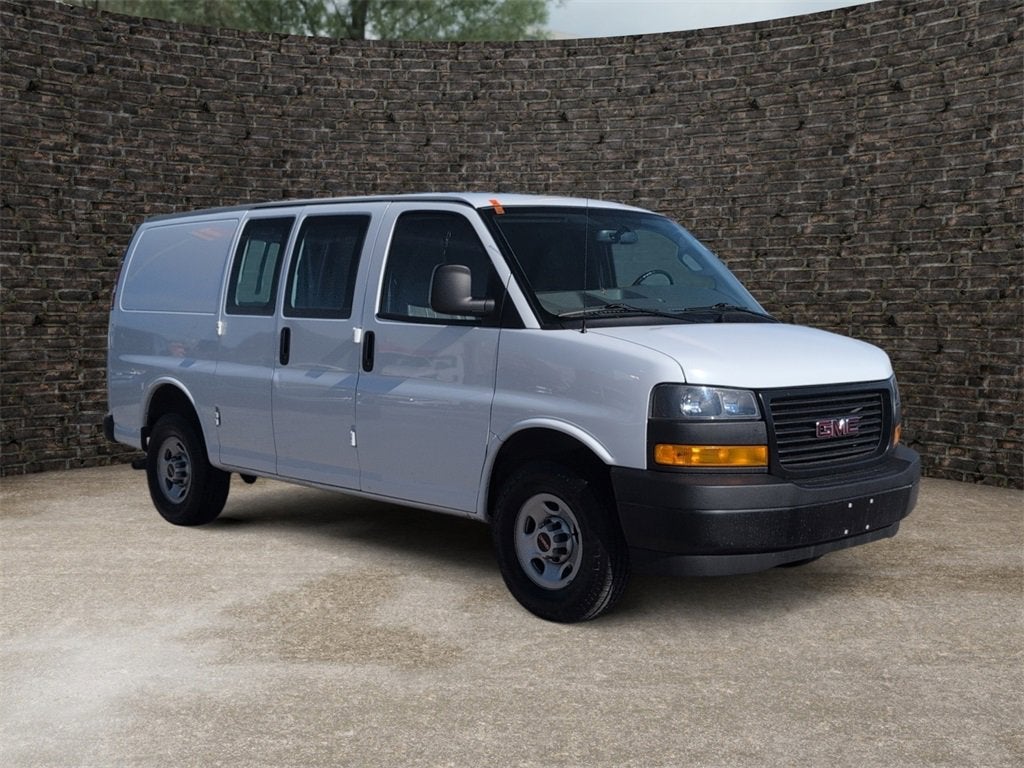 2023 GMC Savana Cargo 2500 Work Van