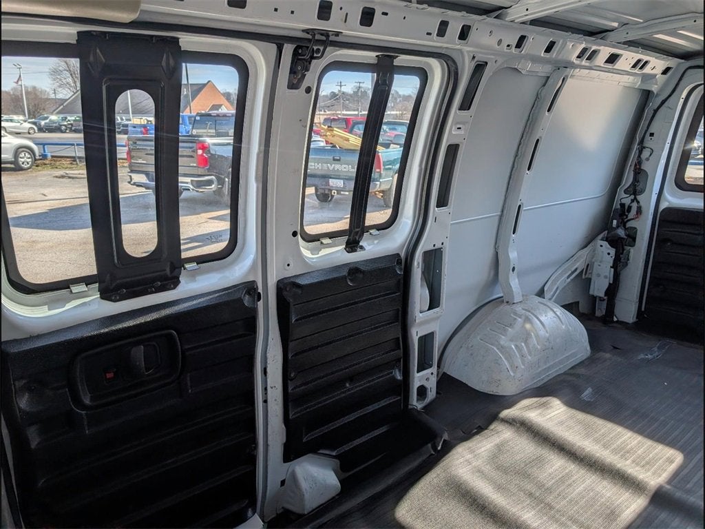 2023 GMC Savana Cargo 2500 Work Van