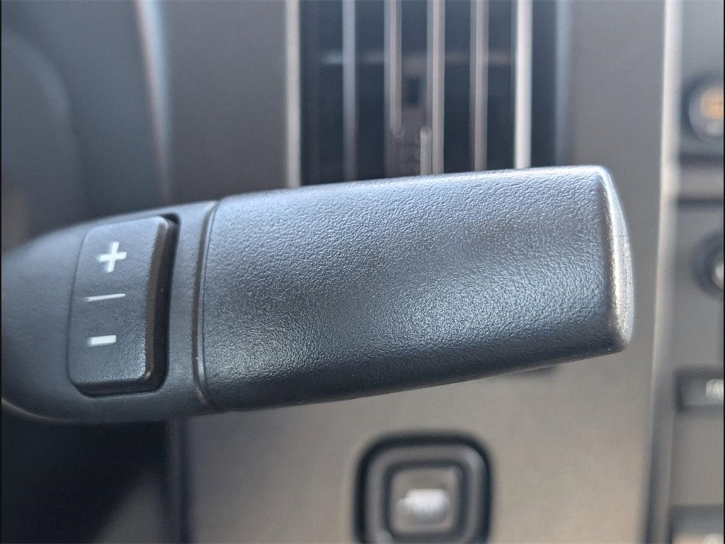 2023 GMC Savana Cargo 2500 Work Van