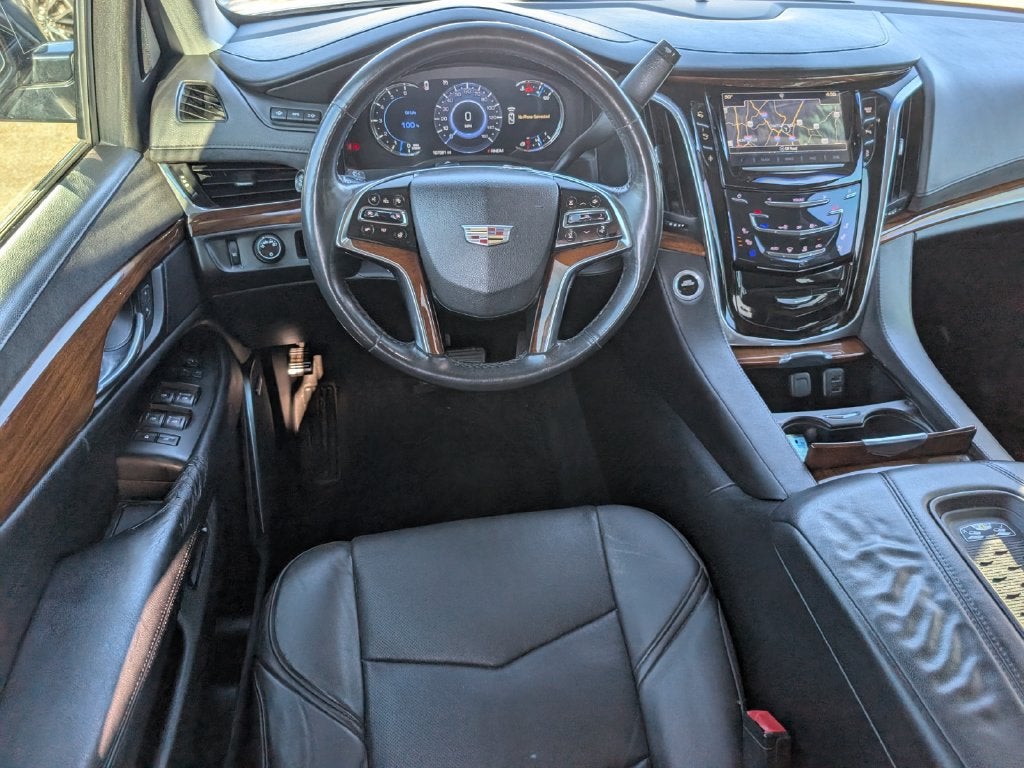 2016 Cadillac Escalade Luxury Collection