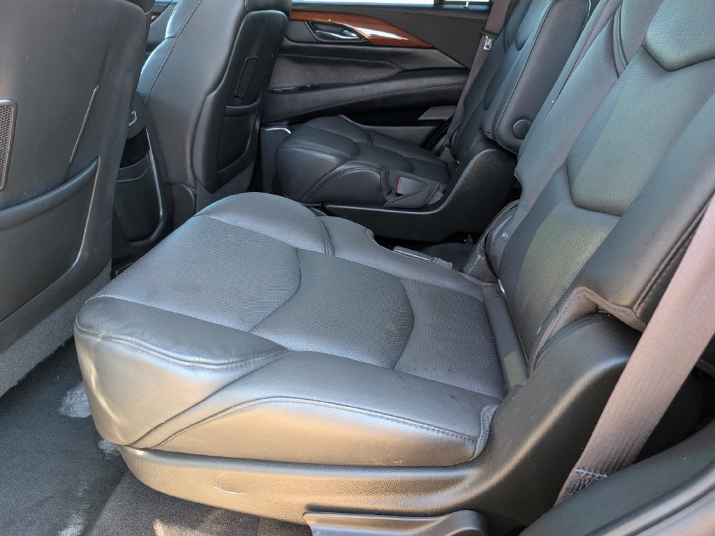2016 Cadillac Escalade Luxury Collection