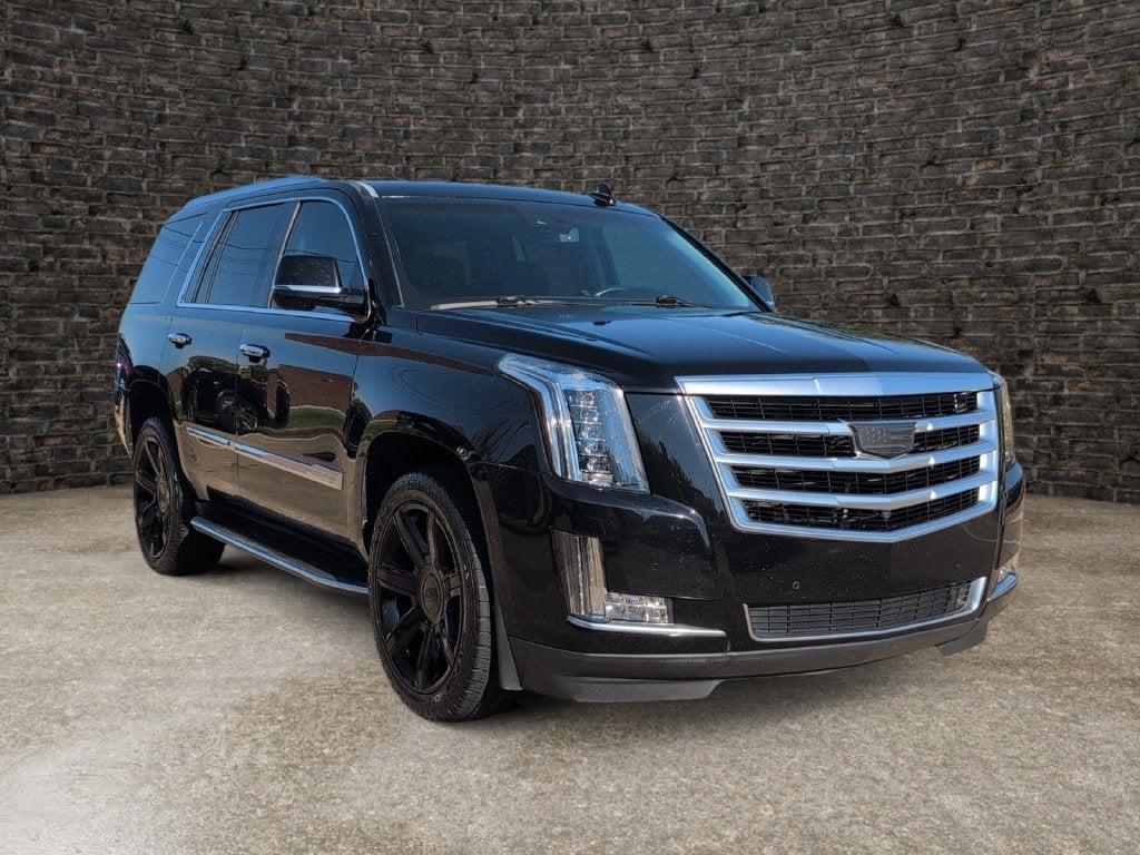 2016 Cadillac Escalade Luxury Collection