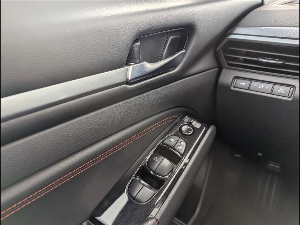 2023 Nissan Altima SR FWD