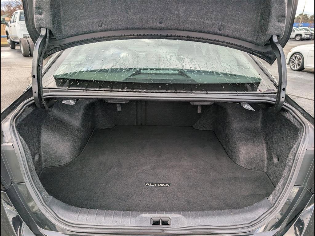 2023 Nissan Altima SR FWD