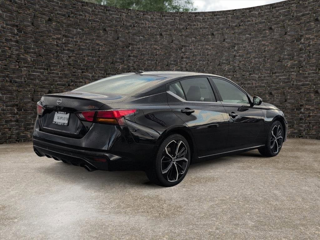 2023 Nissan Altima SR FWD