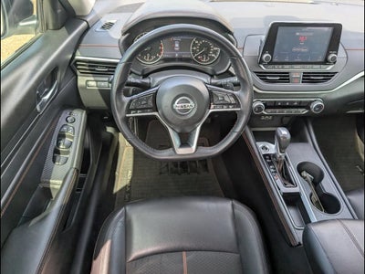 2020 Nissan Altima SR FWD