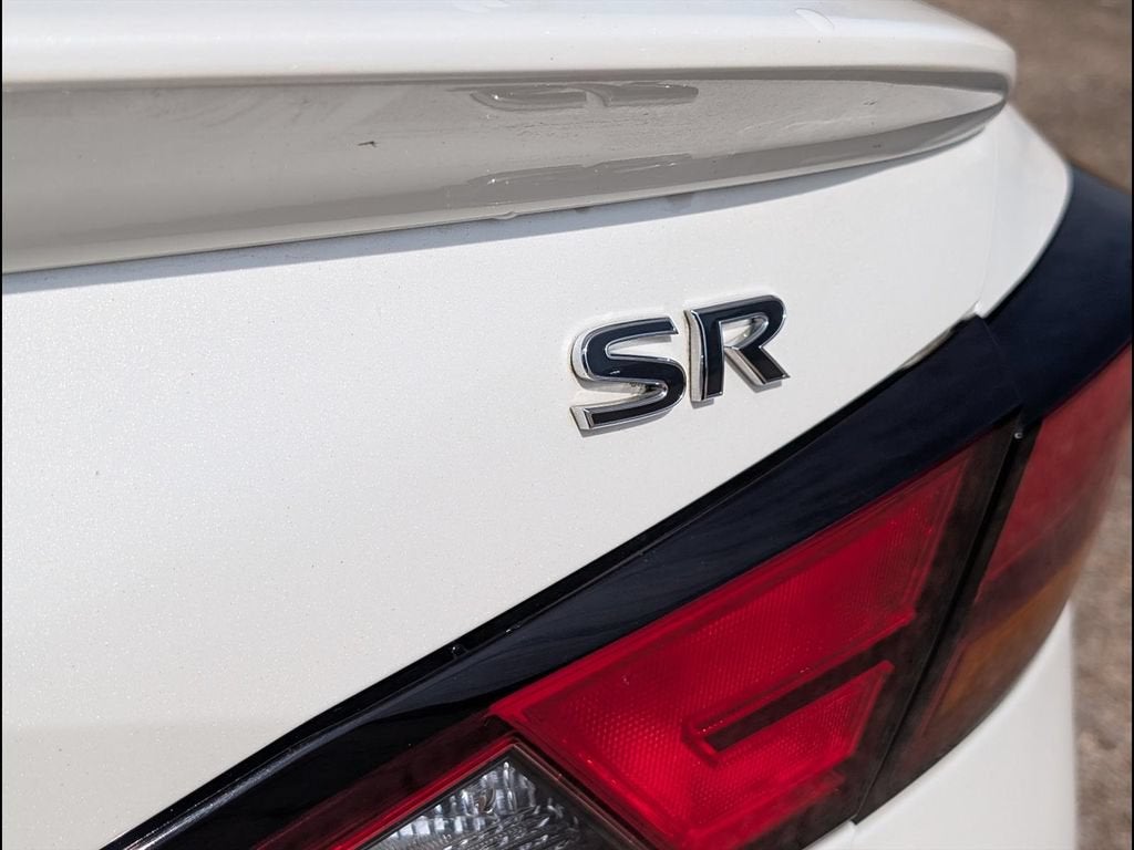 2020 Nissan Altima SR FWD