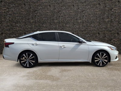 2020 Nissan Altima SR FWD