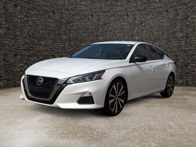 2020 Nissan Altima SR FWD