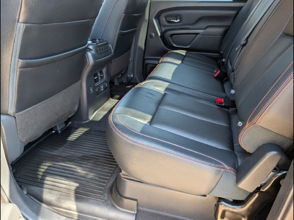 2024 Nissan TITAN Crew Cab PRO-4X 4x4