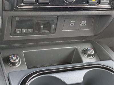 2024 Nissan TITAN Crew Cab PRO-4X 4x4