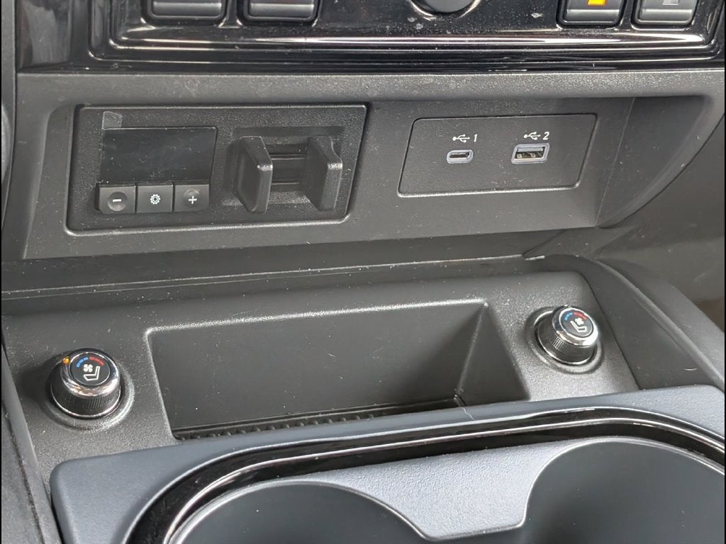 2024 Nissan TITAN Crew Cab PRO-4X 4x4