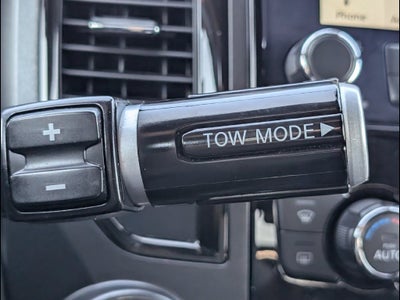 2024 Nissan TITAN Crew Cab PRO-4X 4x4