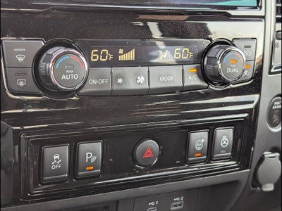 2024 Nissan TITAN Crew Cab PRO-4X 4x4