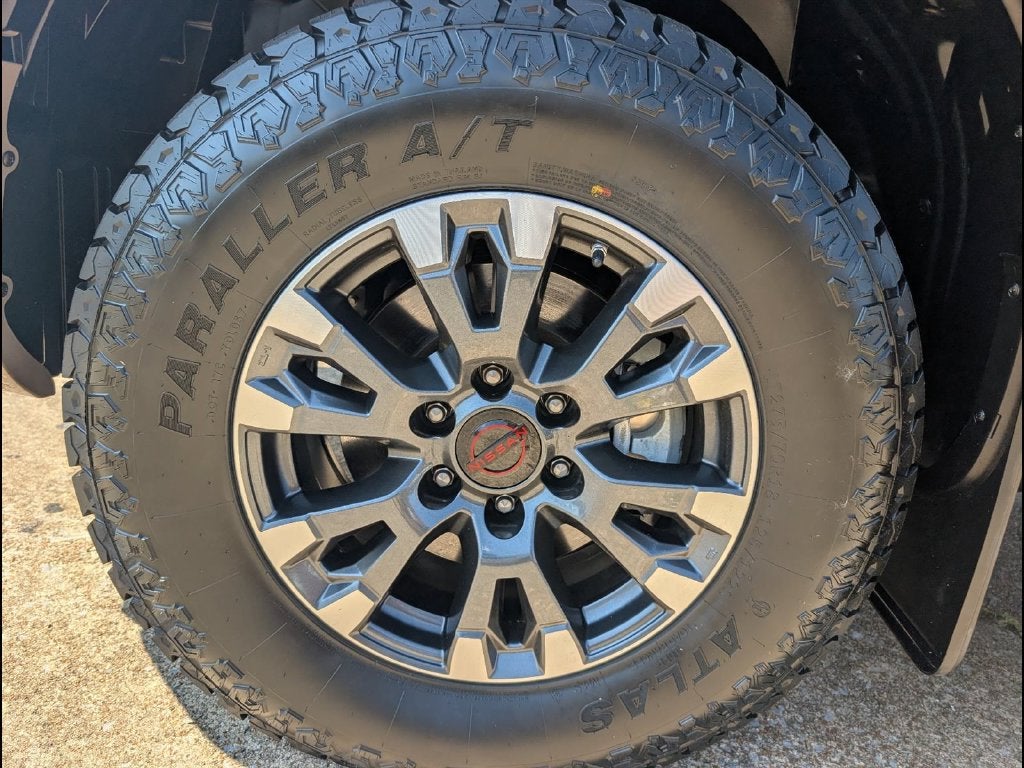 2024 Nissan TITAN Crew Cab PRO-4X 4x4