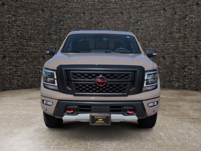 2024 Nissan TITAN Crew Cab PRO-4X 4x4