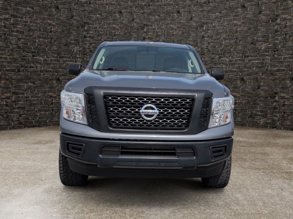2018 Nissan TITAN XD S Gas