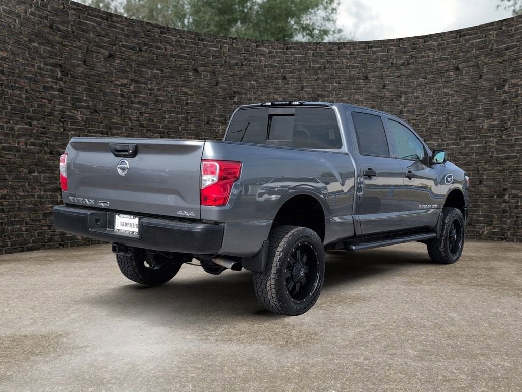 2018 Nissan TITAN XD S Gas