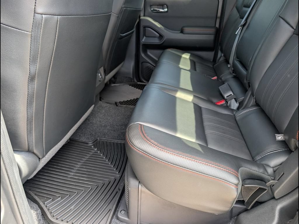 2023 Nissan Frontier Crew Cab PRO-4X 4x4