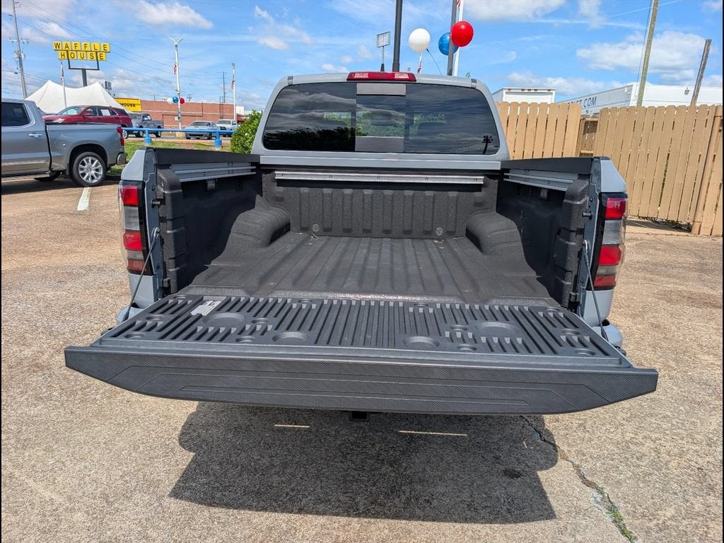 2023 Nissan Frontier Crew Cab PRO-4X 4x4