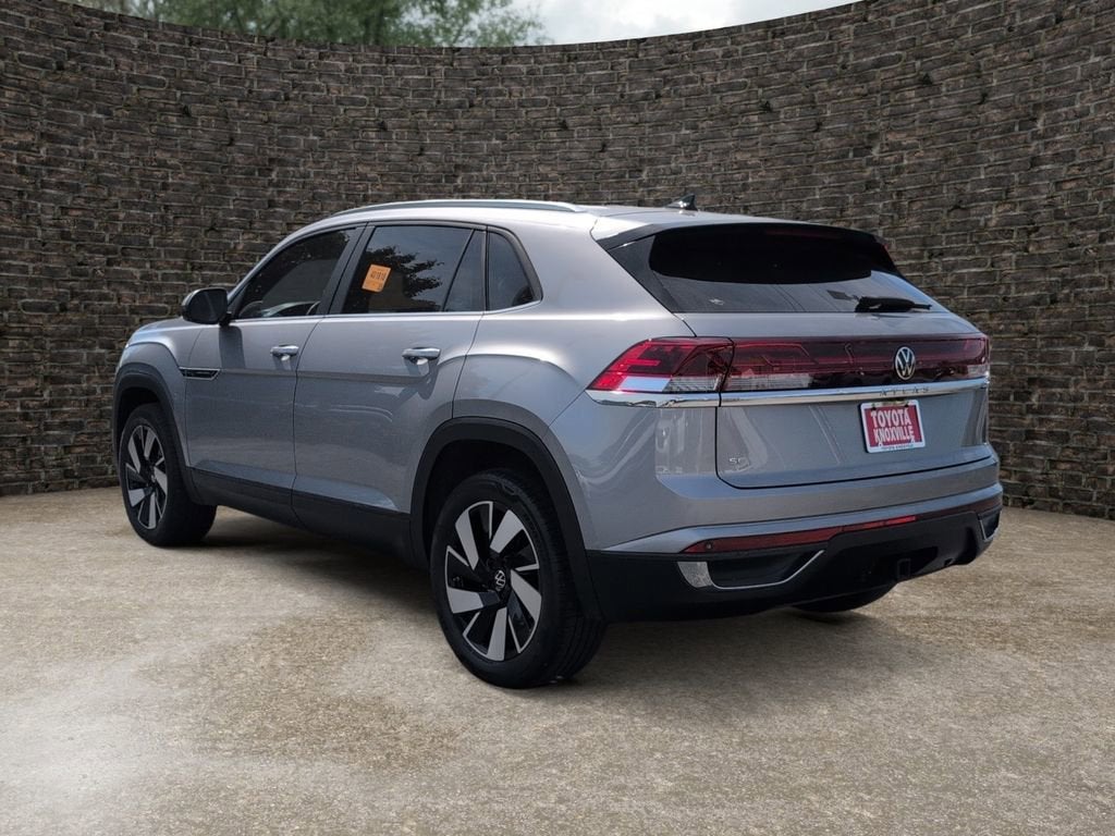 2024 Volkswagen Atlas Cross Sport 2.0T SE w/Technology