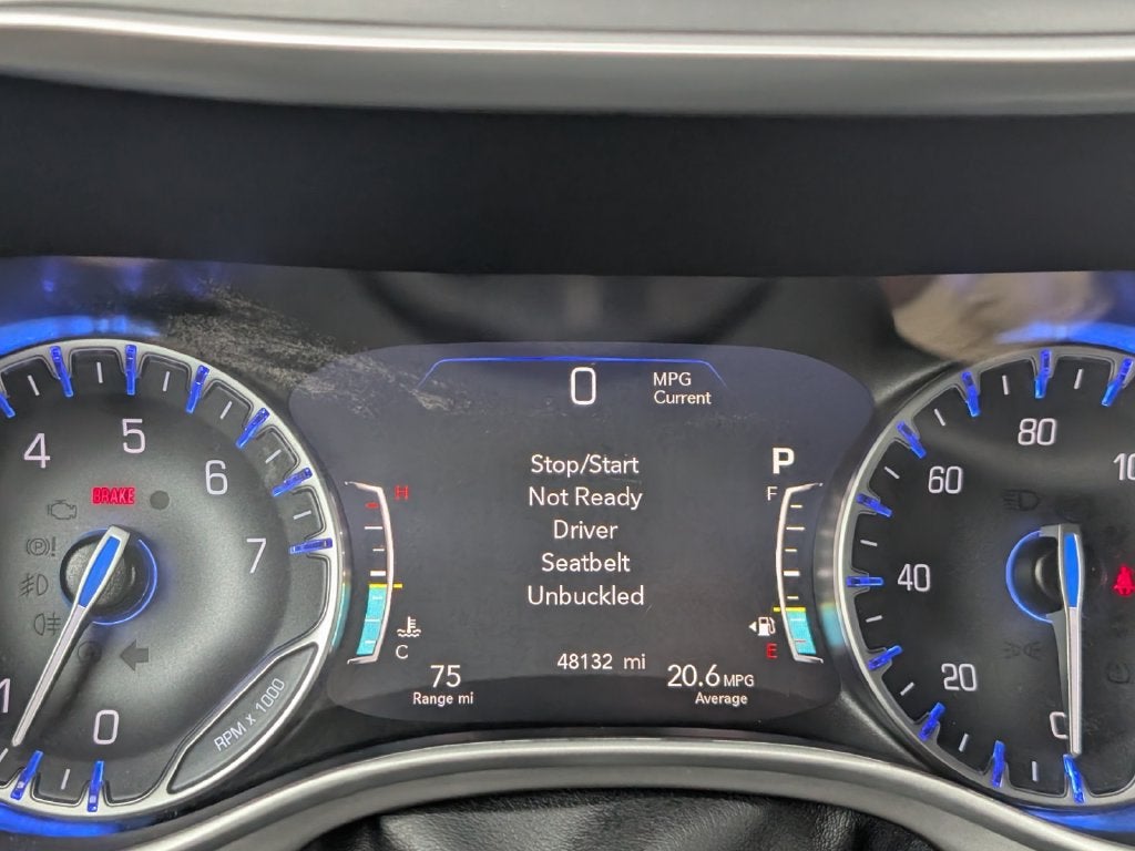 2025 Chrysler Pacifica Select