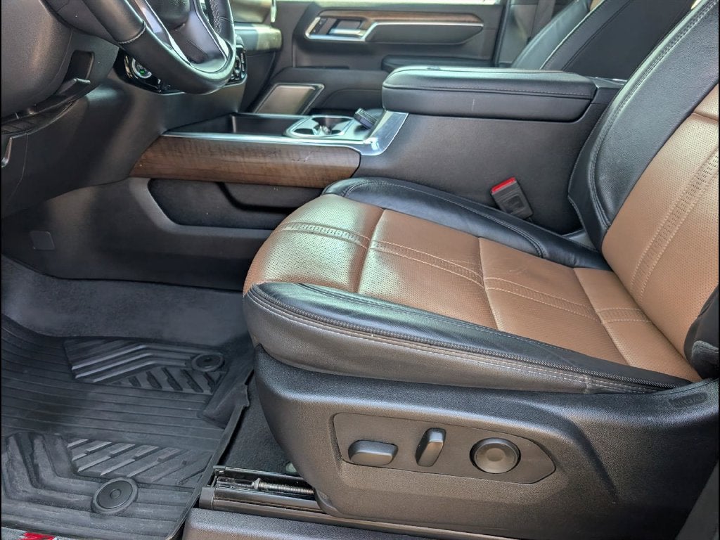 2025 Chevrolet Silverado 3500 HD High Country
