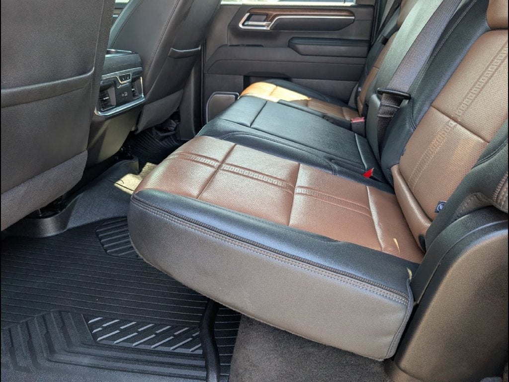 2025 Chevrolet Silverado 3500 HD High Country