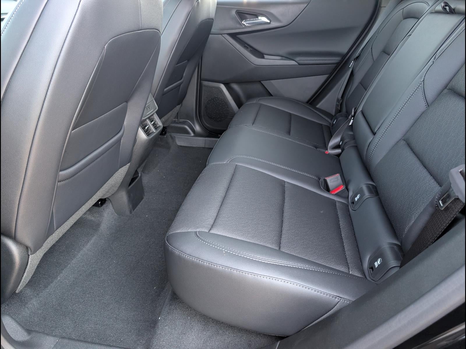 2027 Chevrolet Equinox LT - Photo 13