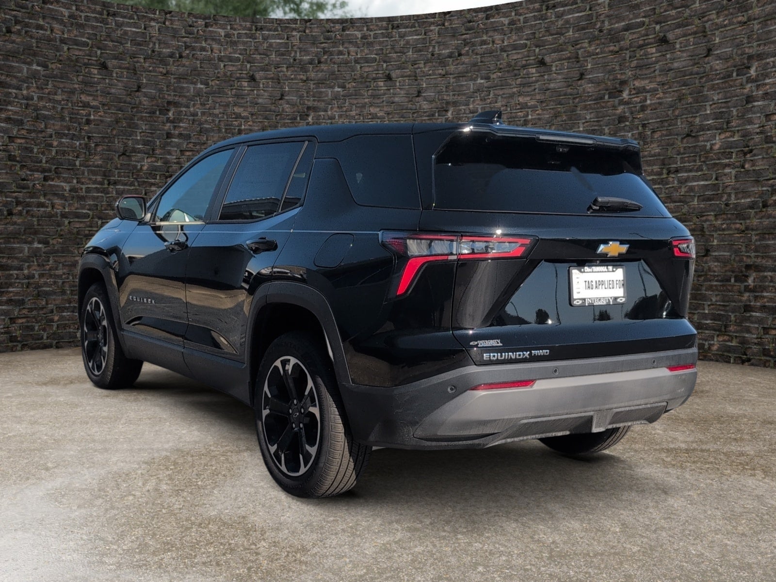 2027 Chevrolet Equinox LT - Photo 4