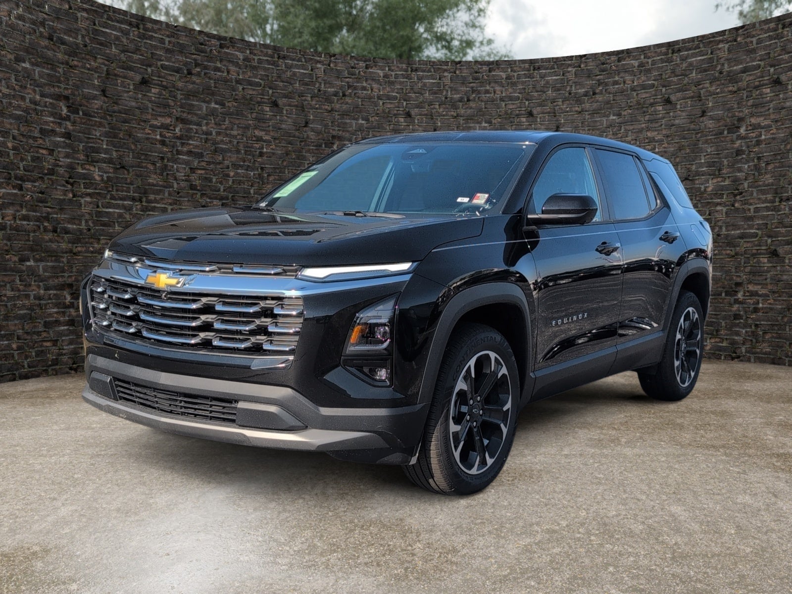 2027 Chevrolet Equinox LT - Photo 6